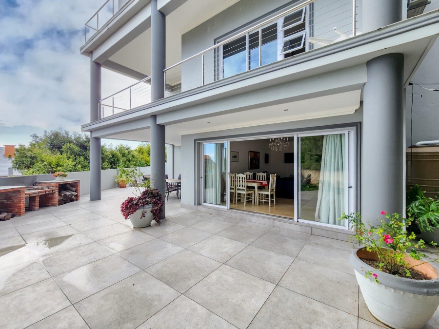 To Let 3 Bedroom Property for Rent in Camps Bay Western Cape